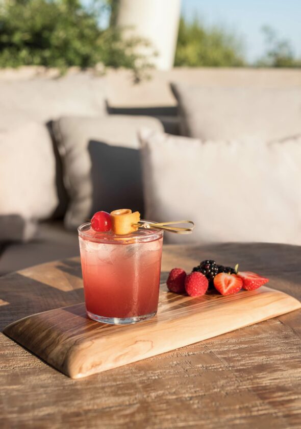 Ikos Oceania_Adrenaline_Signature Cocktail_1401x2100 (1)